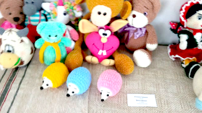 Клуб «Веселі долоньки» відвідав картинну галерею